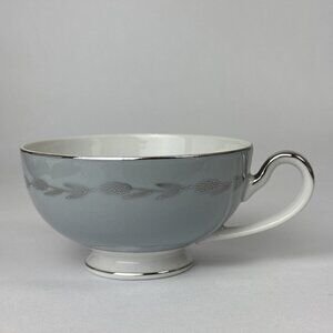 Silver Wheat Seyei China Cups Gray w Platinum Trim Japan 3282 (cp4)